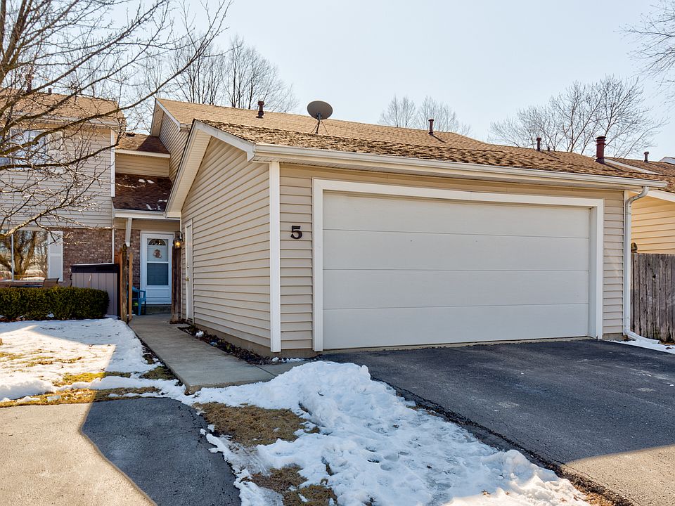 1st image of 5 Woodsorrel Pl