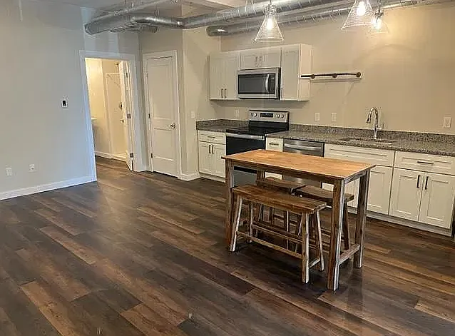 16 Main St #A — Photo 1
