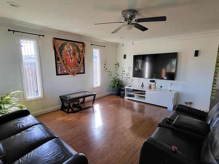 Living room -1