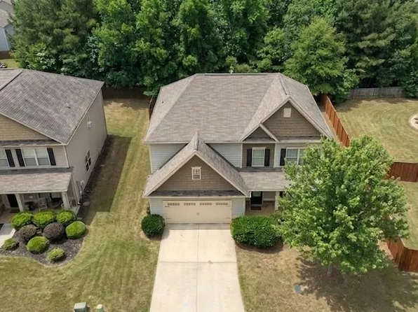 1086 Blind Brook Cir, Hoschton, GA 30548