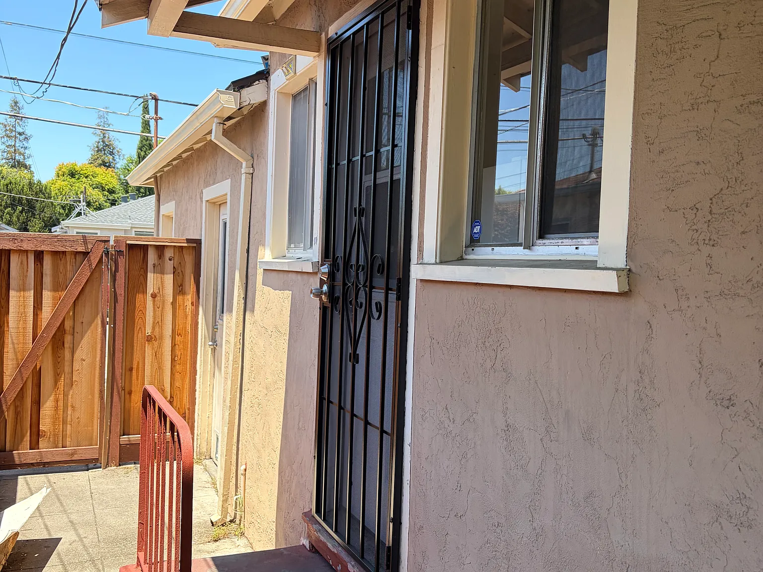 2 bed, 865 sqft, $3,000 — Photo 2