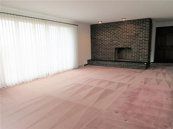 4th image of 324 Primrose Dr