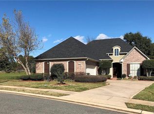 19 Fairway Cir, Haughton, LA 71037