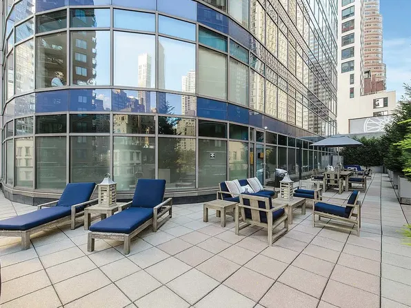 250 East 54th Street image 26 of 26