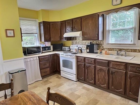 2nd image of 104 Frederick Avenue
