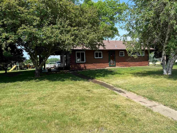 221 Main St, Plainfield, IA 50666