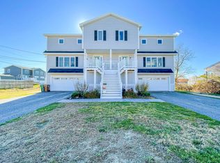 17 Riverside Ave #102, Saco, ME 04072