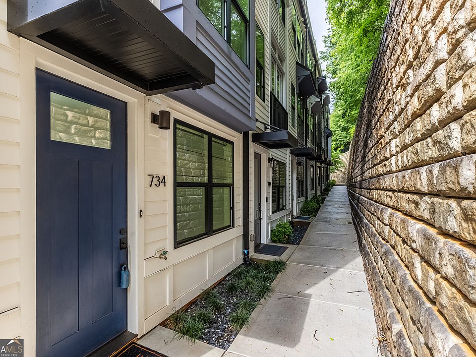 1st image of 734 Eloise Way