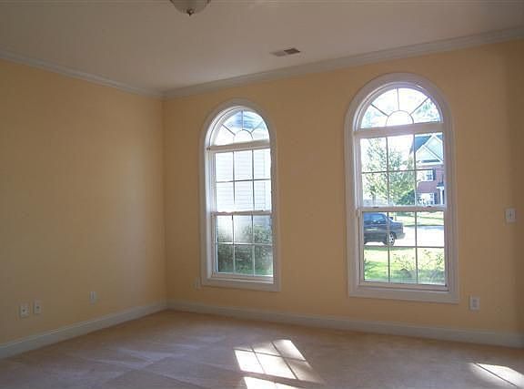 5th image of 9297 Markleys Grove Blvd