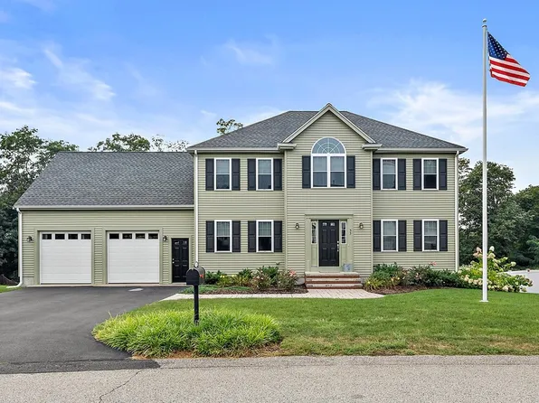 53 Seabury St, Weymouth, MA 02191