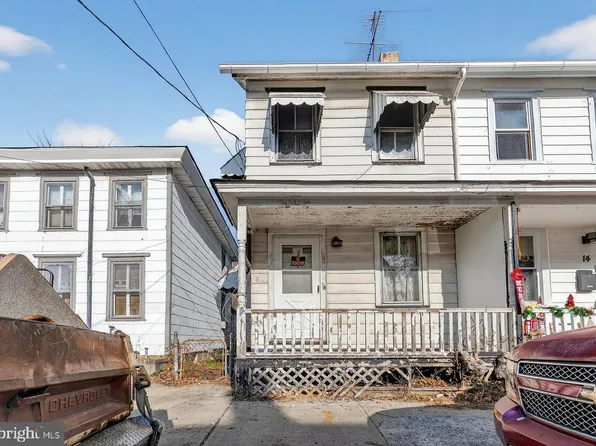 12 Church St, Salem, NJ 08079