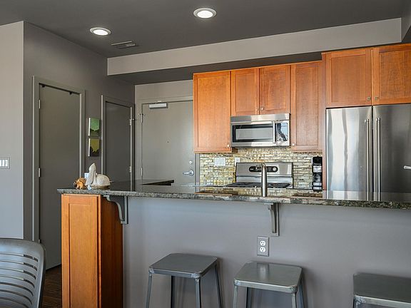 5th image of 200 Garrett St Unit 507