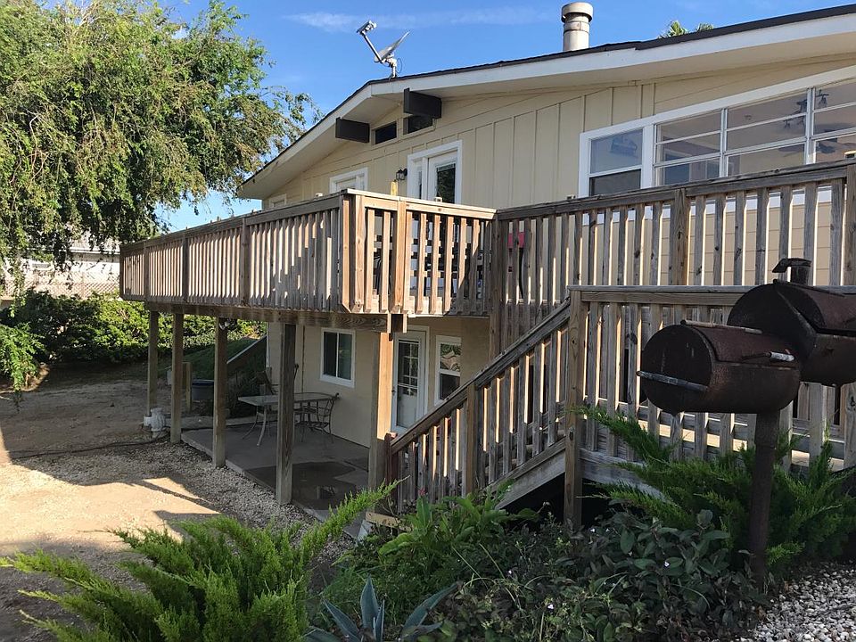 1st image of 914 Sea Breeze Ln