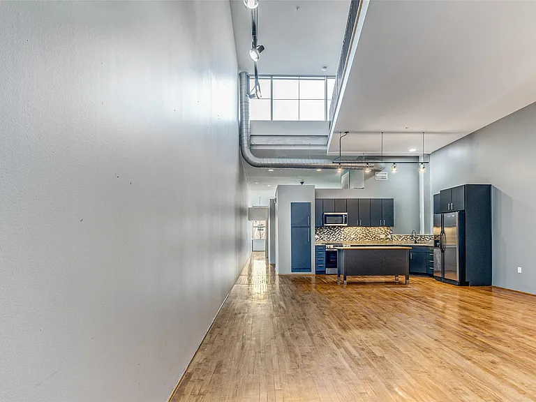1312 Live Oak St #223 — Photo 3
