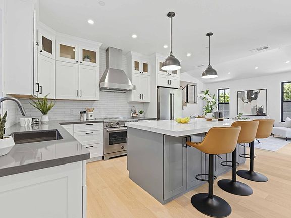 5th image of 189 Sunnyside Ave