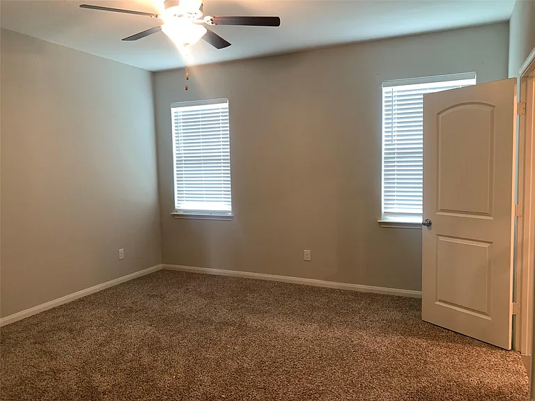 509 Congress Way — Photo 18