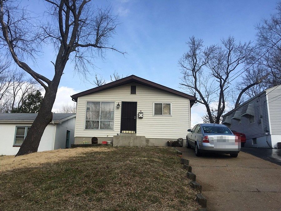 1st image of 139 Elkan Ave