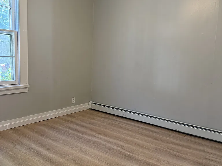 82 Manton St #1E — Photo 3