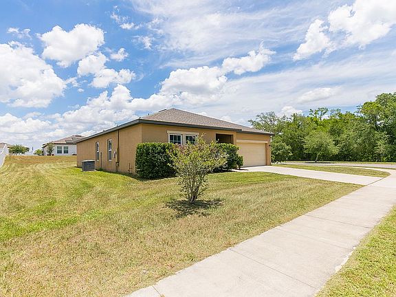 2nd image of 16418 Winding Blossom Dr