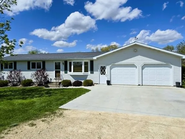 54098 Rounds Rd, Gays Mills, WI 54631
