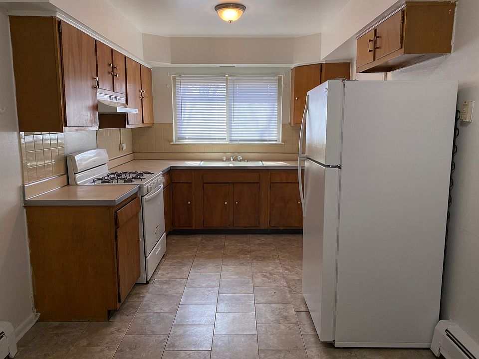 1st image of 131 N Cuyler Ave Unit 2