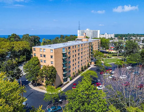 Smartland Shorewood Apartments Photo 1 Smartland Shorewood Apartments Photo 1