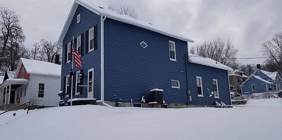 2nd image of 2724 8th Ave