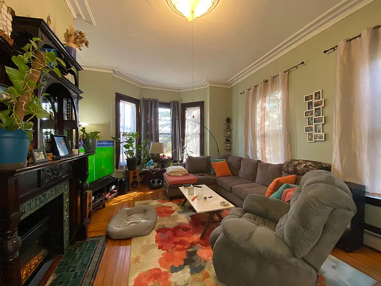 311 Lamartine St #1 — Photo 8