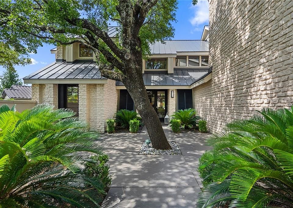 1st image of 108 Lighthouse Dr