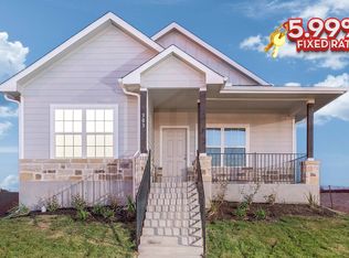 303 Swindoll Ln, Hutto, TX 78634