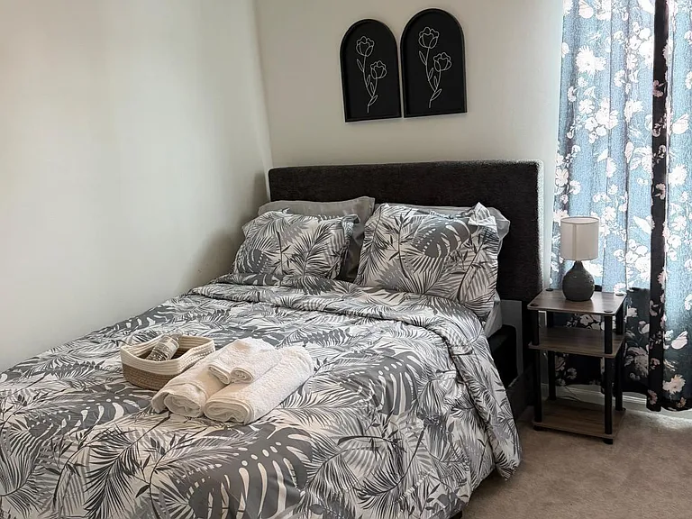 8305 Crete Ln — Photo 10