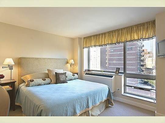 5th image of 1965 Broadway APT 12F