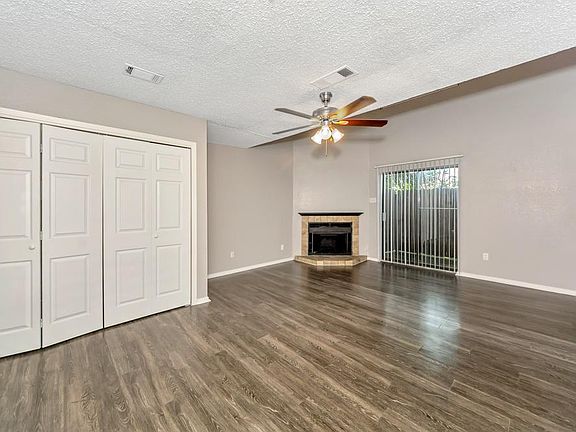 3rd image of 3713 Murray Ct