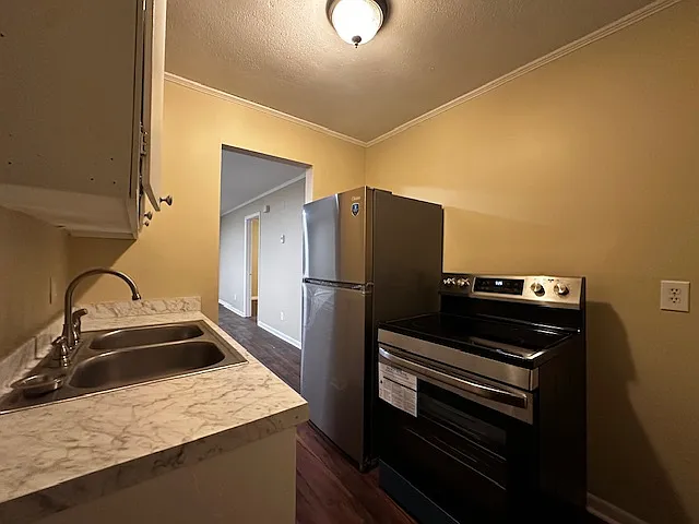 3304 Martin Ave #D — Photo 7