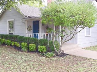 210 McAnear St, Cleburne, TX 76033
