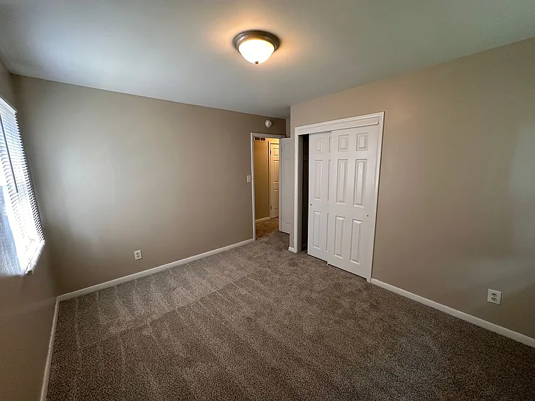 3919 N Audubon Rd — Photo 5