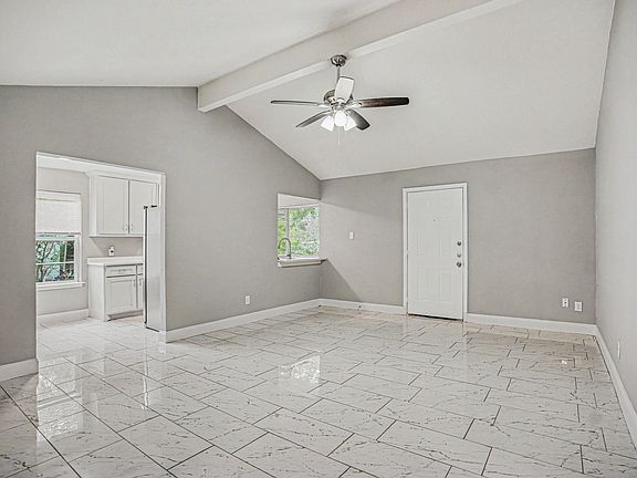 4th image of 1434 Oakbrook St