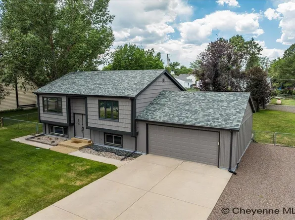 2114 Park Ave, Cheyenne, WY 82007