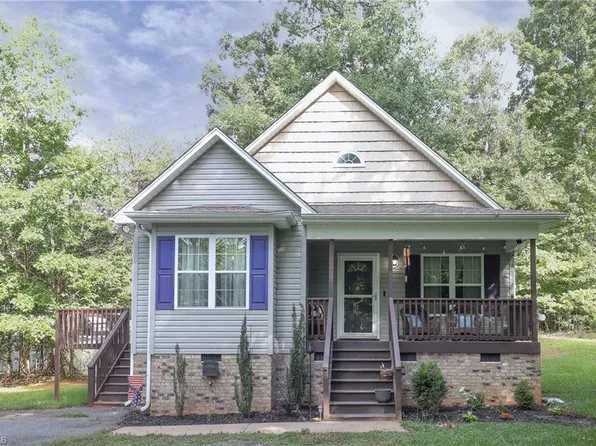 4285 Fox St, Randleman, NC 27317
