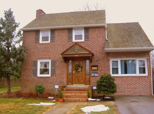 102 S Five Points Rd, West Chester, PA 19382