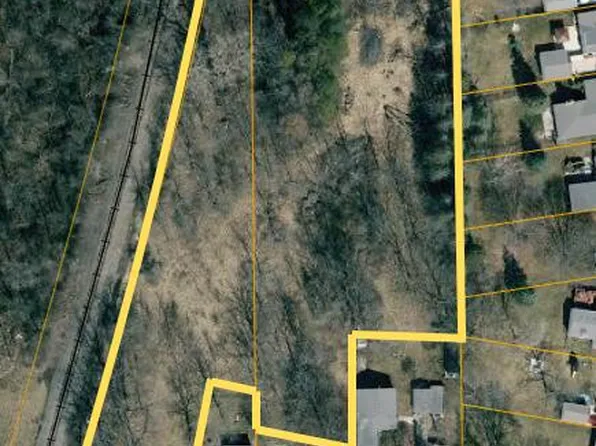 Lt1 West DEKORA STREET, Saukville, WI 53080