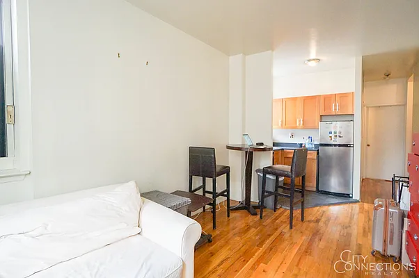 Rented by City Connections Realty | media 13