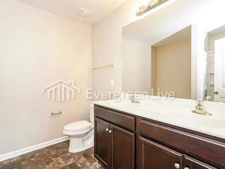 1428 Aurora Glen Dr — Photo 12
