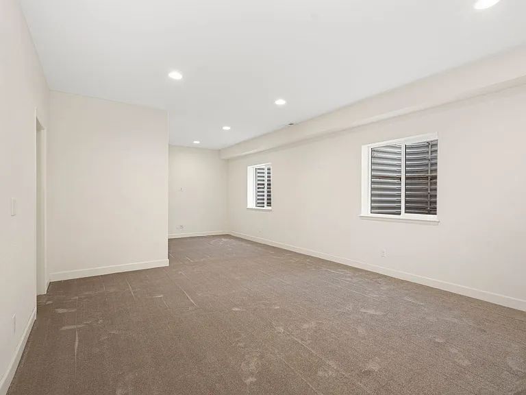 4002 Wild Elm Way — Photo 35