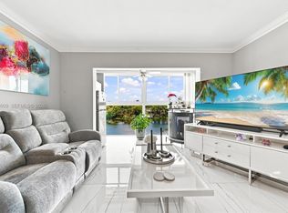 Sunrise Lakes Phase 3, Sunrise, FL 33322