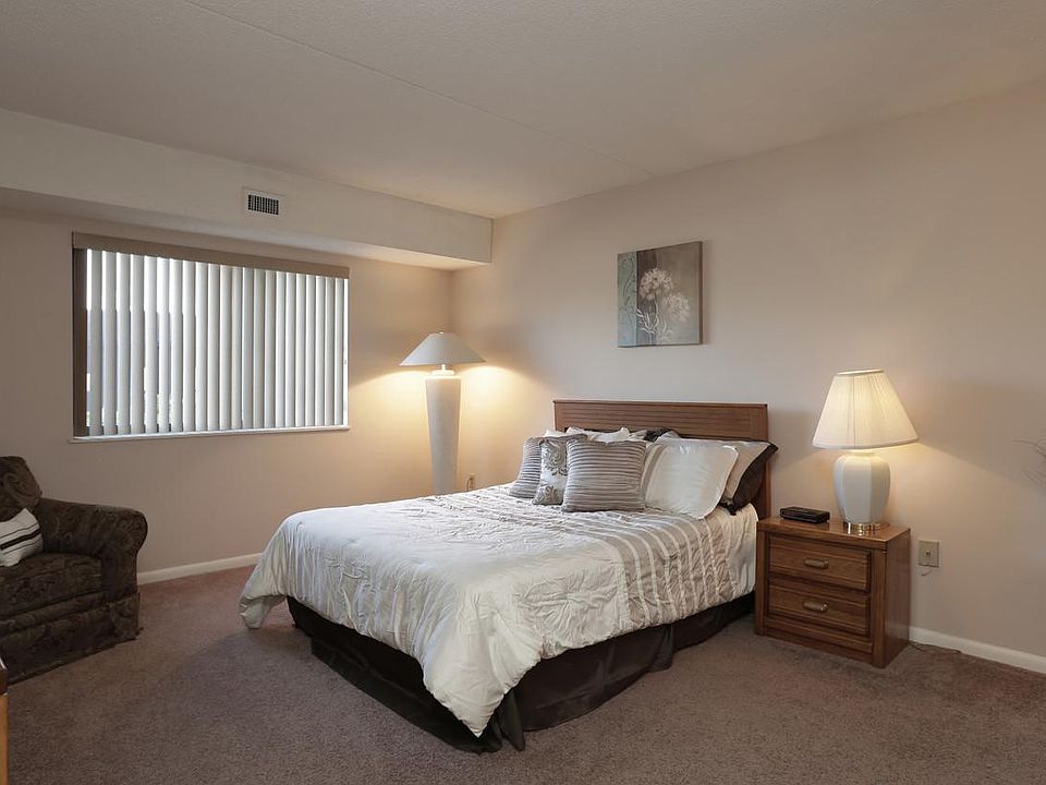 Atrium Village II 26300 Village Ln Beachwood OH Zillow