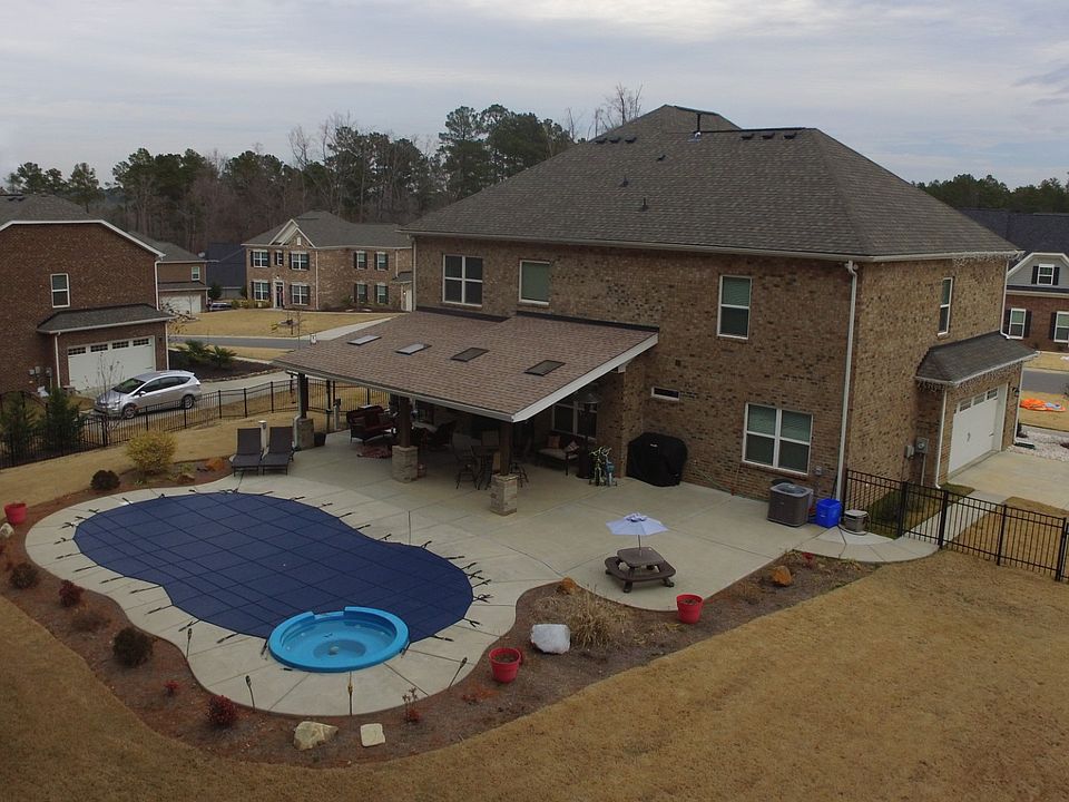 2nd image of 1829 Grand Palm Dr