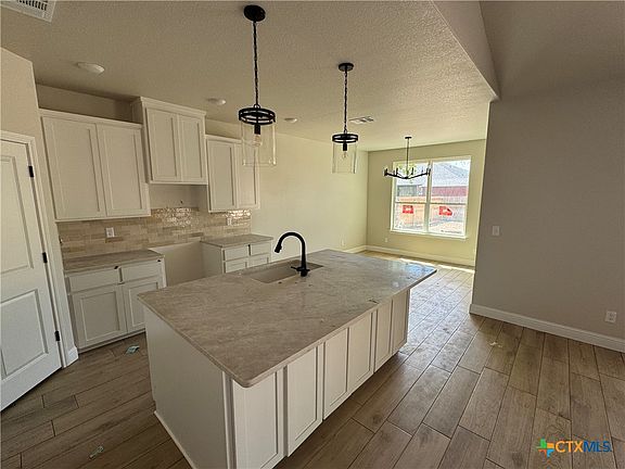 5th image of 1313 Rylee Ln