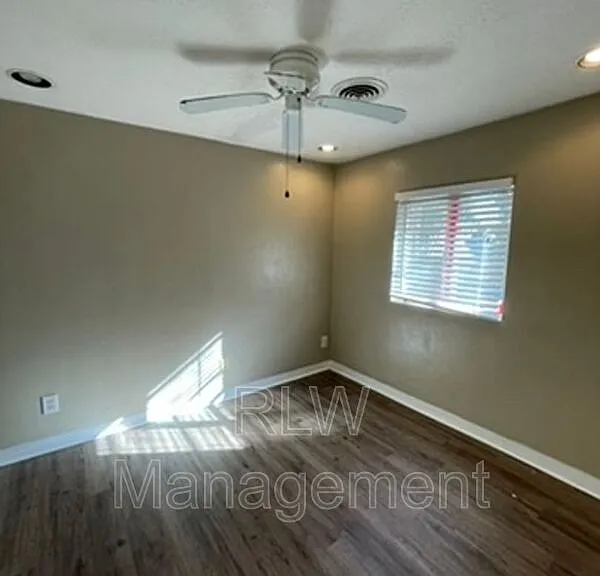 206 Osceola Ave — Photo 11