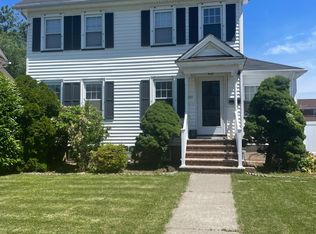 1015 Sterling Rd, Union, NJ 07083